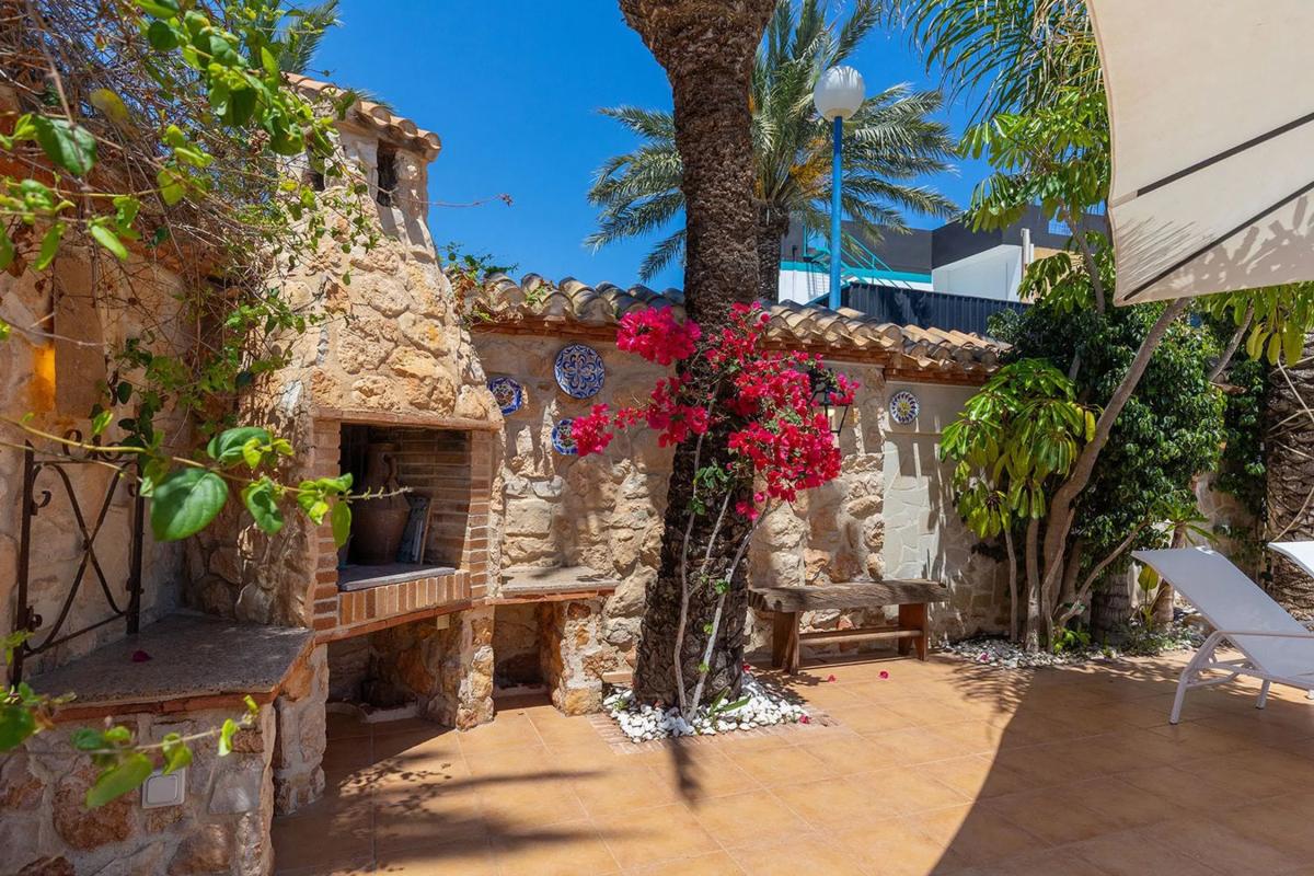 Sale of independent chalet in Calle la Goleta, 2, Orihuela
photo 3