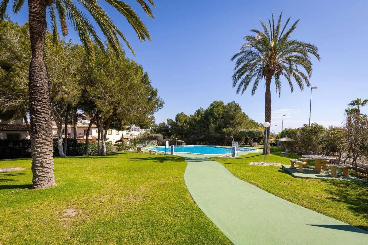Venta de piso en Barrio Villamartín-Las Filipinas, Orihuela
photo 4