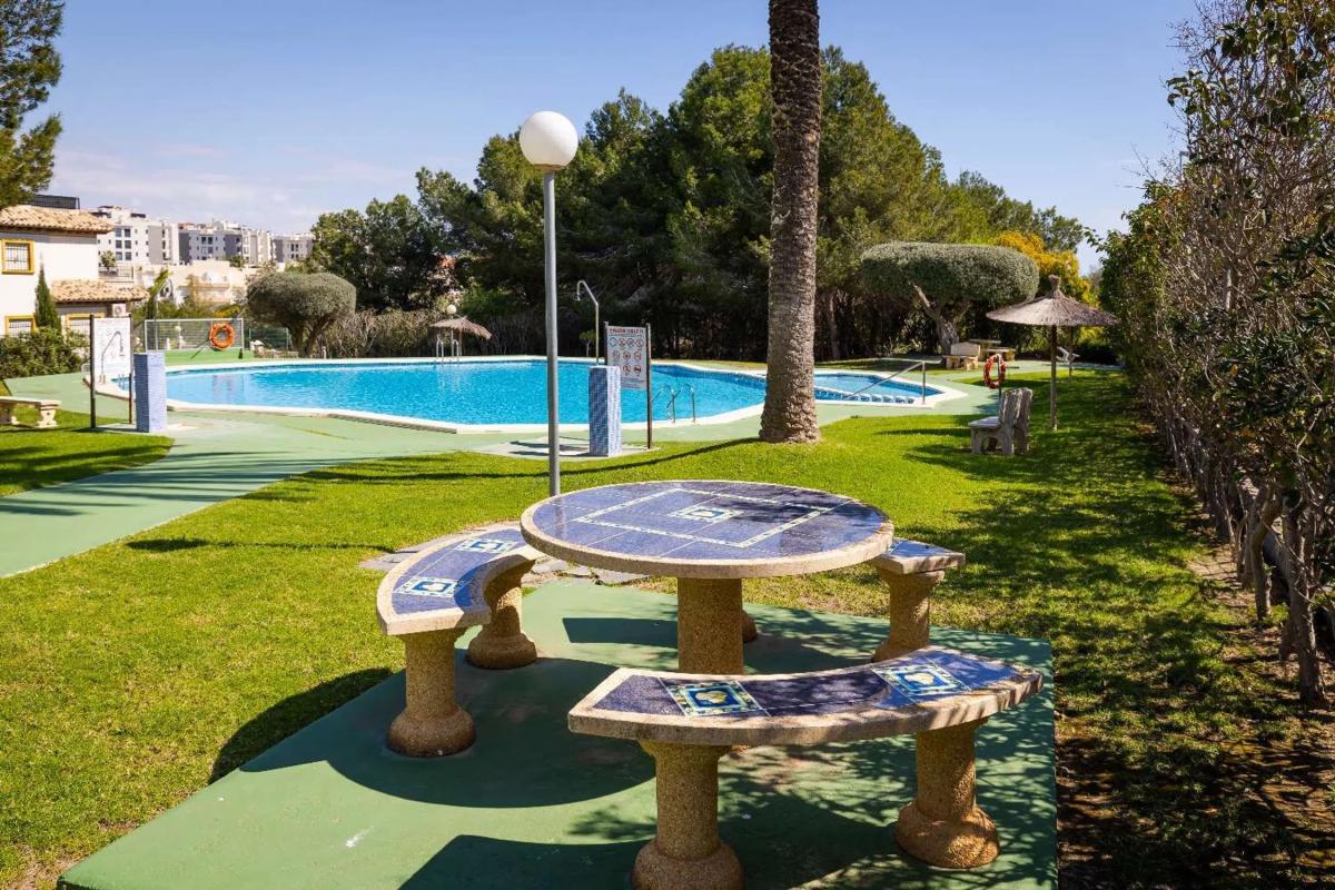 Venta de piso en Barrio Villamartín-Las Filipinas, Orihuela
photo 5