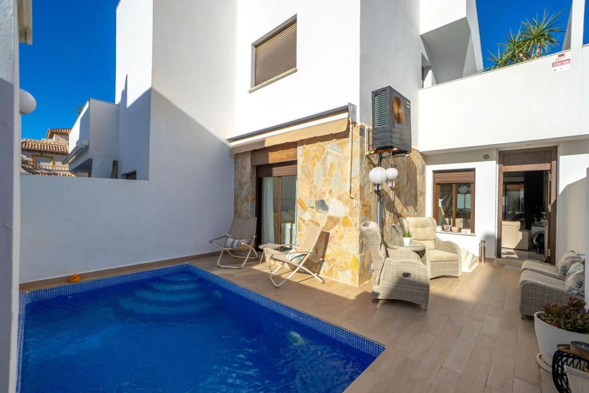 Venta de chalet adosado en Calle Tarifa s/n , Orihuela photo 4