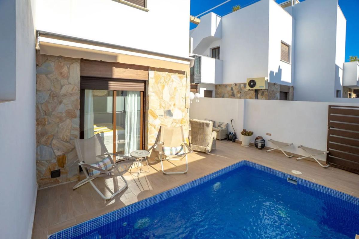 Venta de chalet adosado en Calle Tarifa s/n , Orihuela photo 5