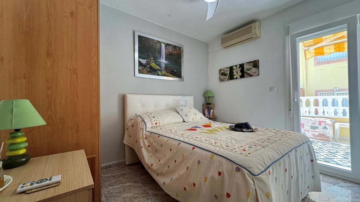 Venta de chalet independiente en Barrio Villamartín-Las Filipinas, Orihuela
photo 2