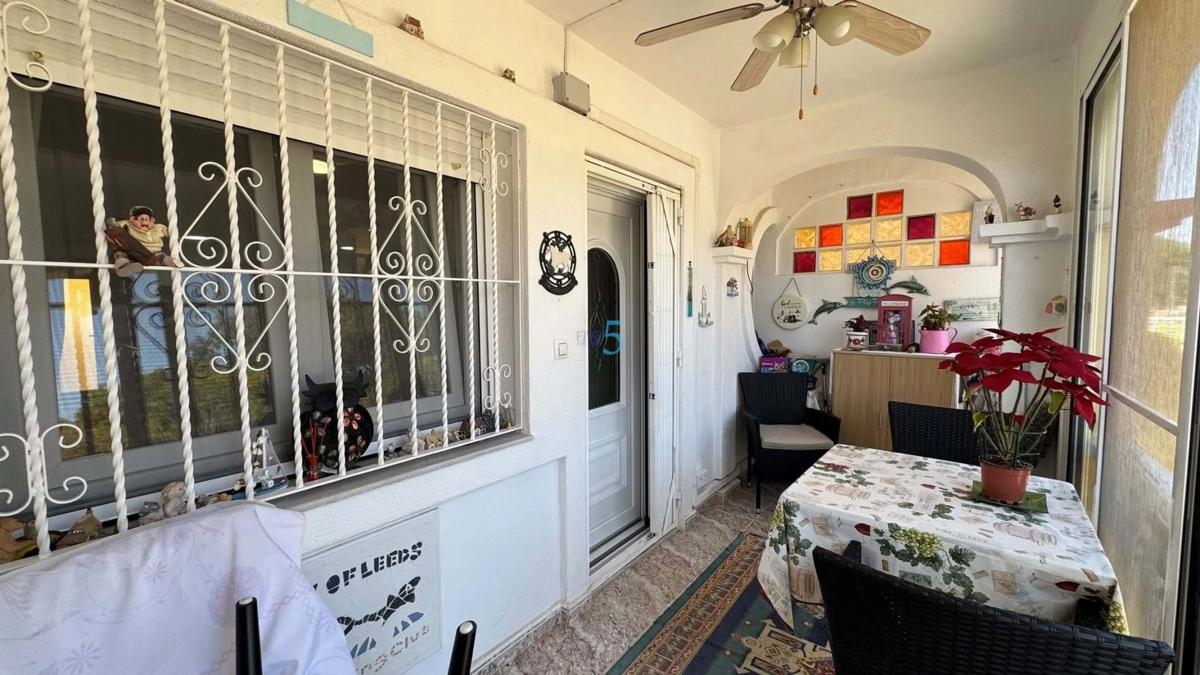 Venta de chalet independiente en Barrio Villamartín-Las Filipinas, Orihuela
photo 3