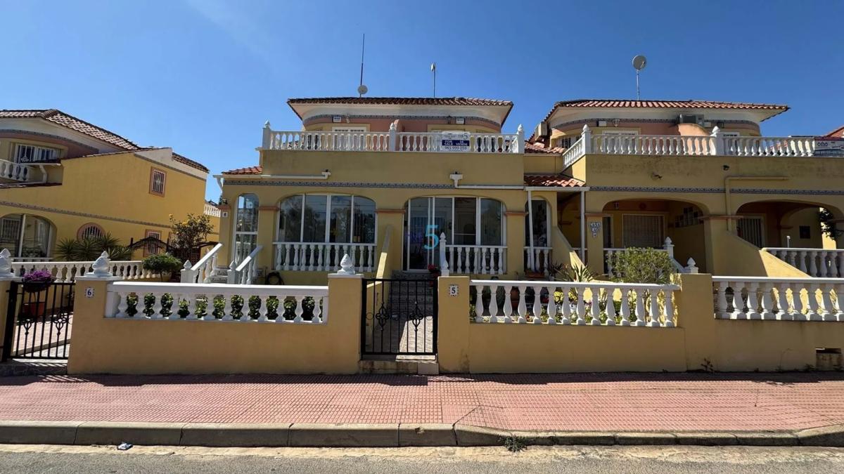 Venta de chalet independiente en Barrio Villamartín-Las Filipinas, Orihuela
photo 4