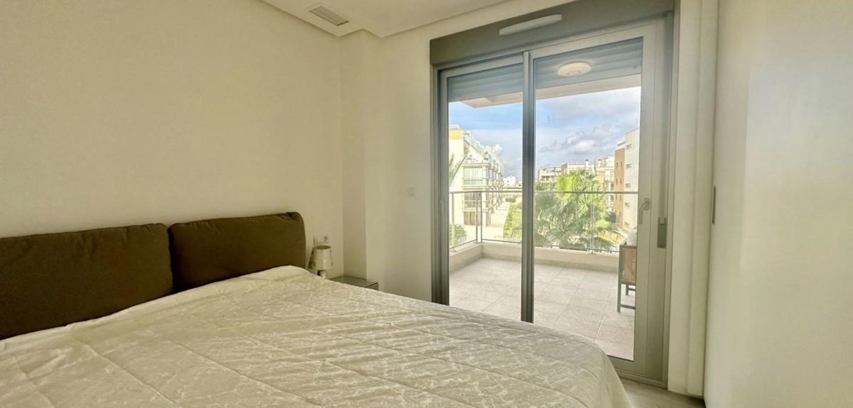 Venta de piso en Calle Cilantro s/n, Orihuela
photo 5