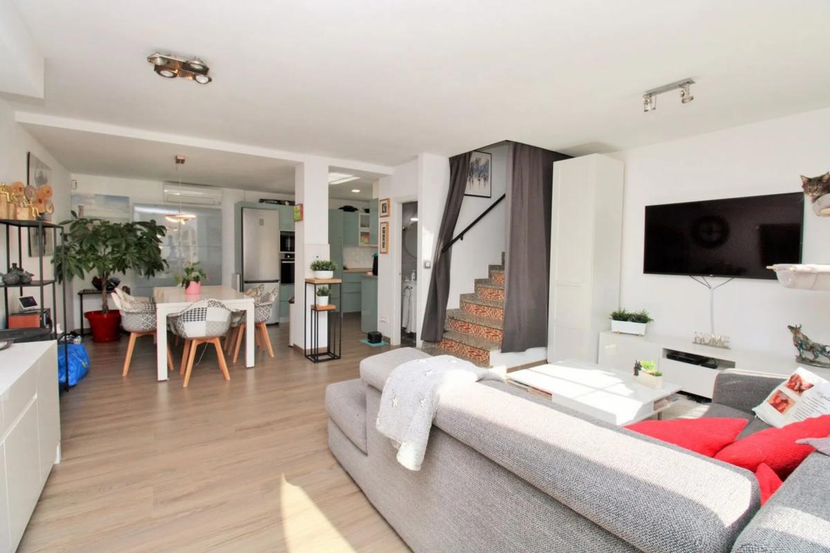 Properties for sale and rent in Spain photo 3
