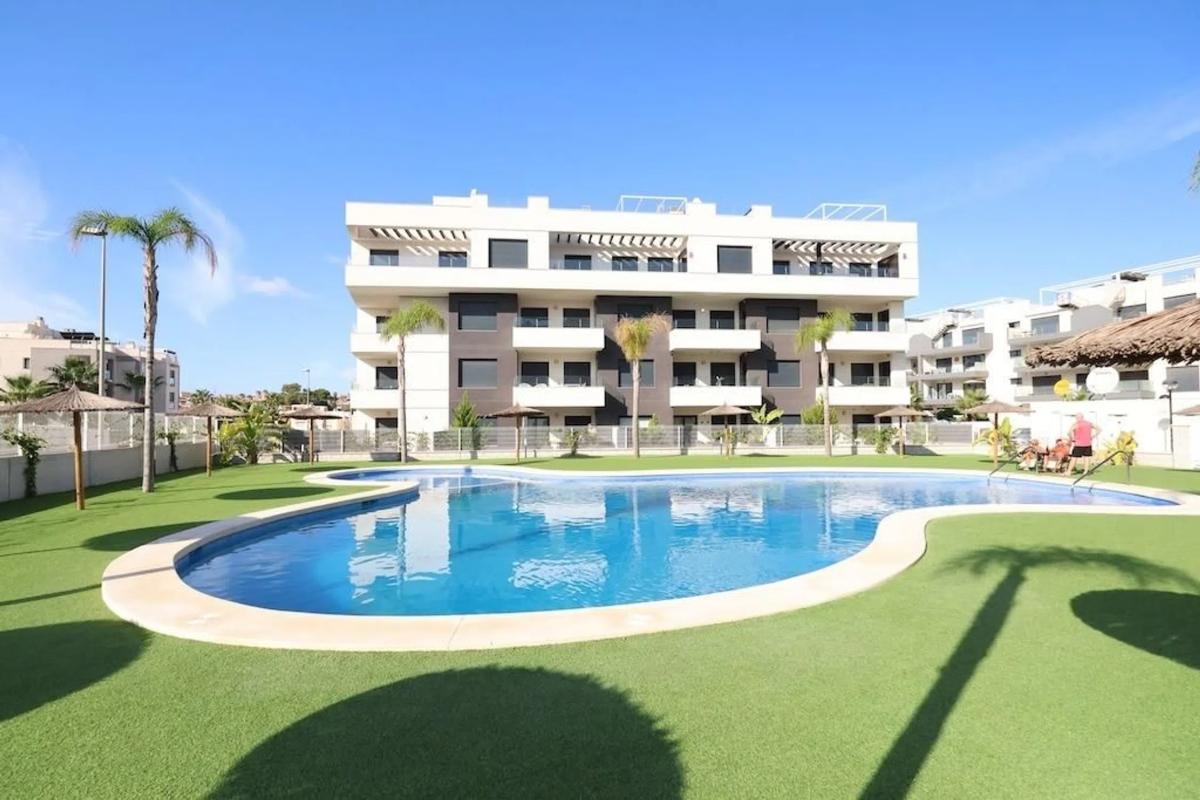 Sale of apartment in Calle Luisa Fernanda, Orihuela
photo 2