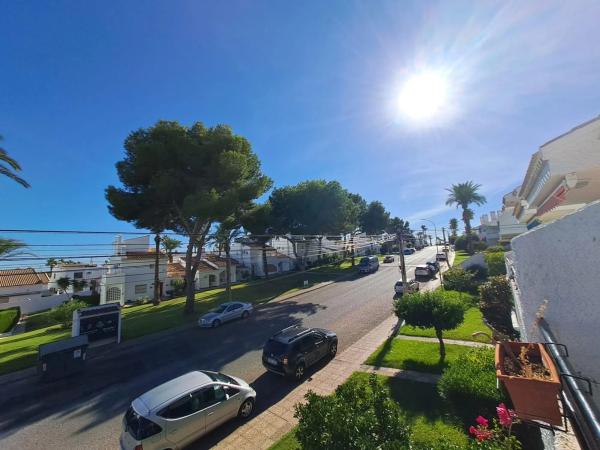 Chalet adosado en venta en  Calle Manuel de Falla s/n , Orihuela photo 1
