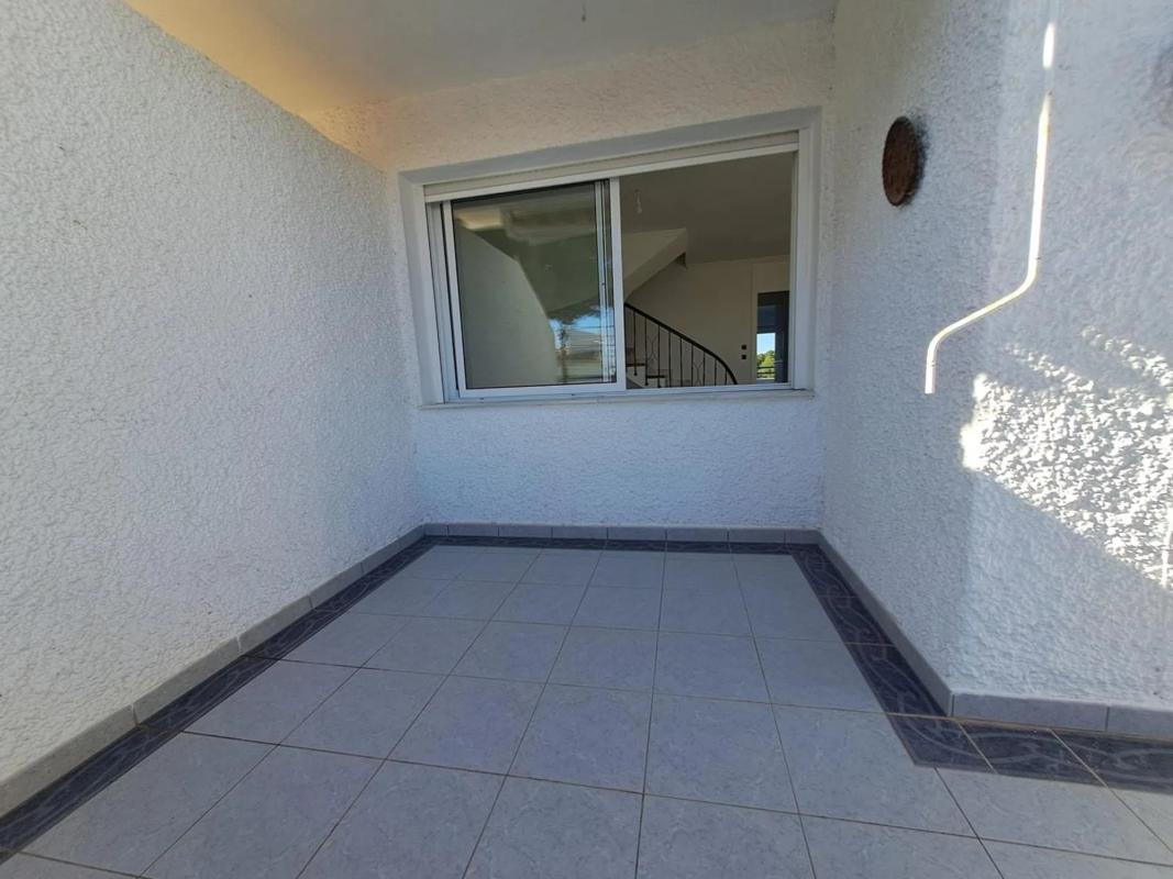 Venta de chalet adosado en  Calle Manuel de Falla s/n , Orihuela photo 5