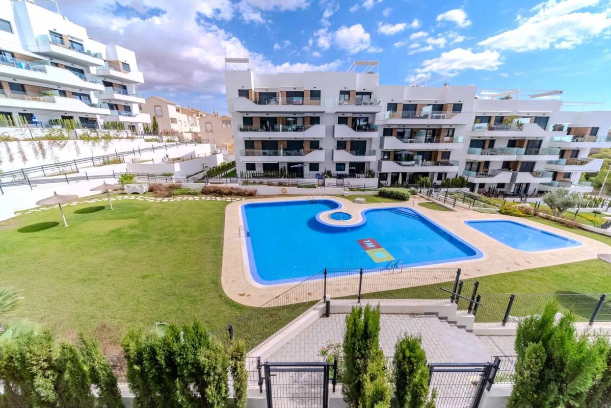 Продажа квартиры на Barrio Villamartín-Las Filipinas, Ориуэла
photo 2