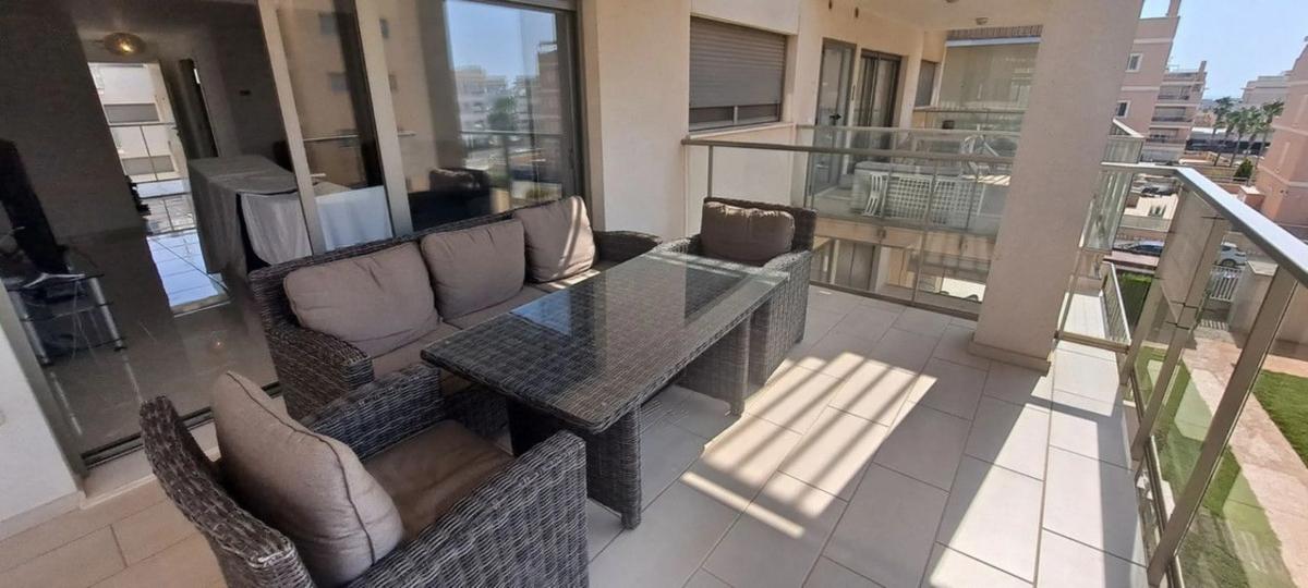 Продажа квартиры на Barrio Villamartín-Las Filipinas, Ориуэла
photo 2