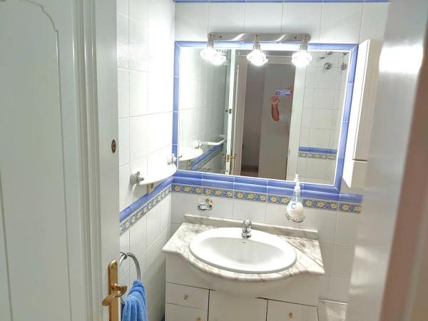 Chalet pareado en calle Canal de La Mancha photo 1