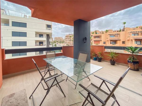 Piso en venta en Calle Gigantes y Cabezudos, Orihuela
thumbnail 2