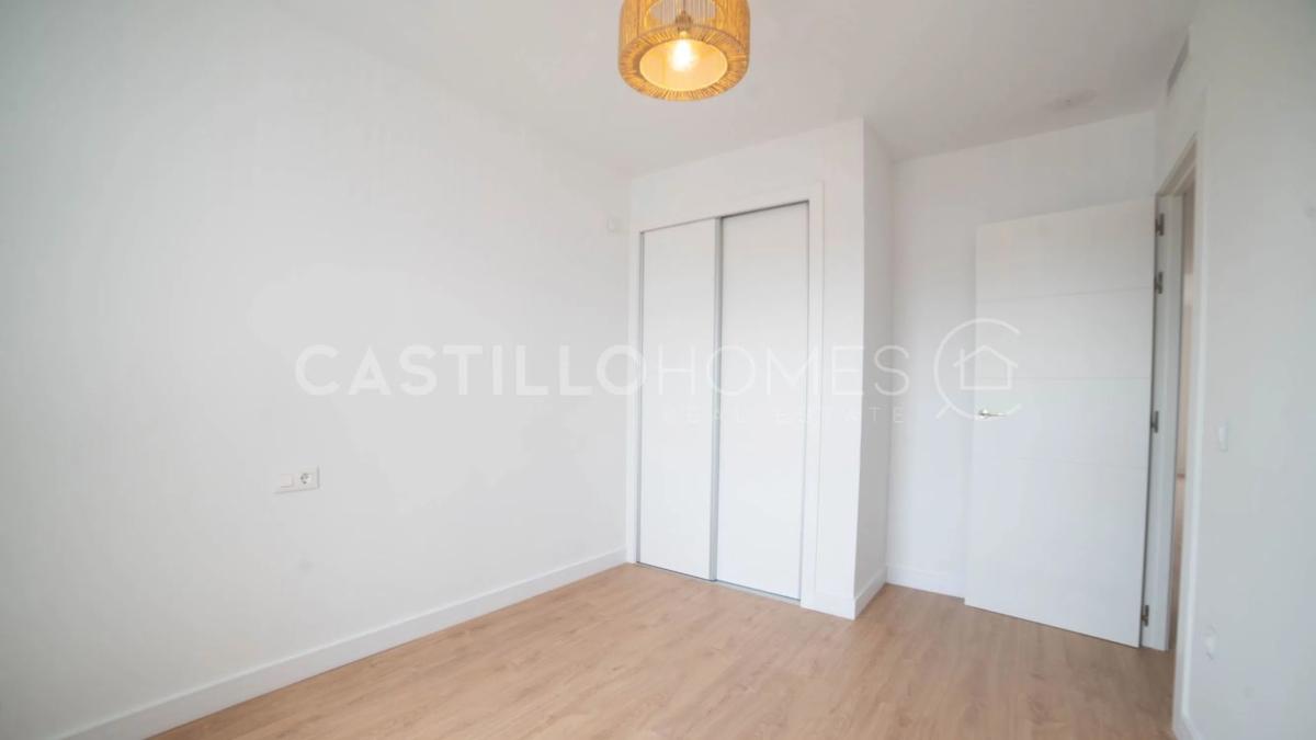 Venta de piso en Calle Rigoletto, 10, Orihuela
photo 1