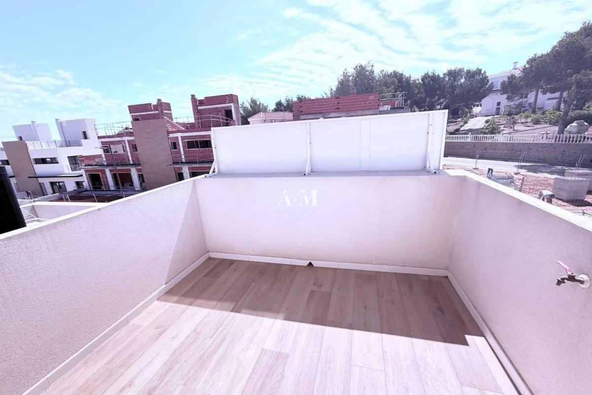 Propiedades en venta y alquiler en España photo 2