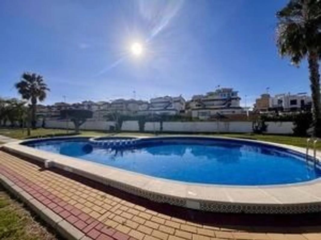 Venta de chalet adosado en  Barrio Villamartín-Las Filipinas , Orihuela photo 2
