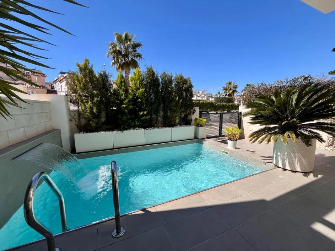 Venta de chalet adosado en  Barrio Villamartín-Las Filipinas , Orihuela photo 3