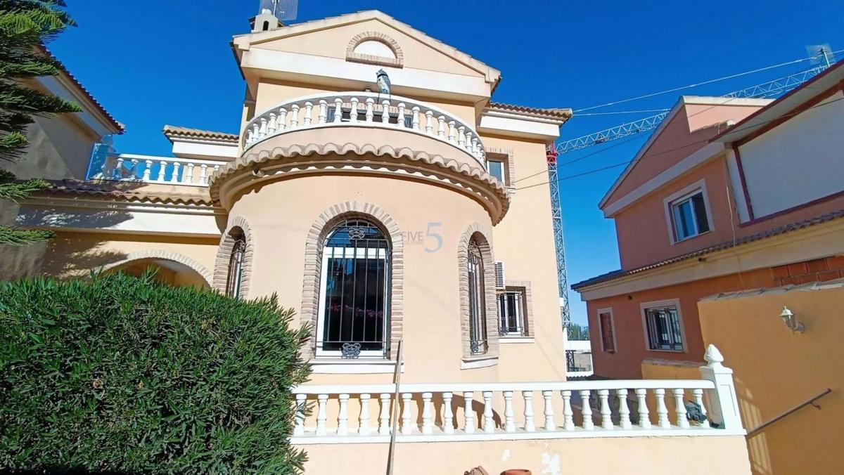 Sale of independent chalet in Barrio Villamartín-Las Filipinas, Orihuela
photo 5