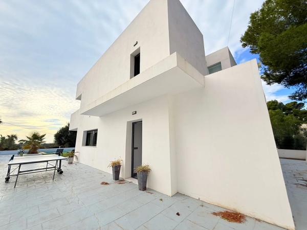 Independent chalet for sale in UR GALERA PALMERAS, 85, Altea
thumbnail 1