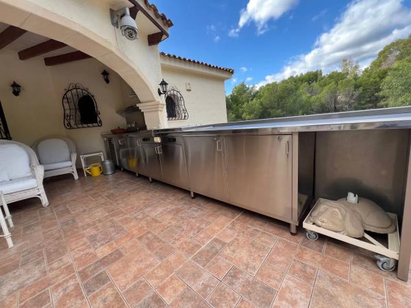 Independent chalet for sale in Calle la Camelia, Altea
thumbnail 1