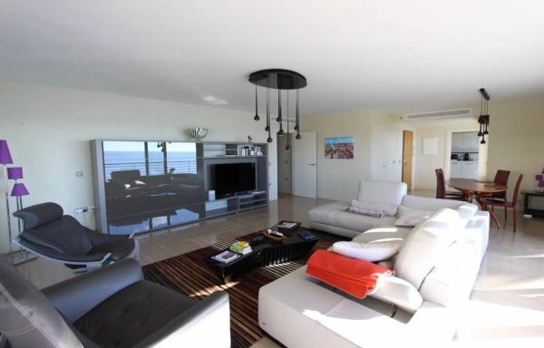Apartment for sale in  Zona de Mascarat, Altea photo 1