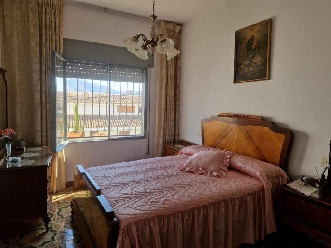 Properties for sale and rent in Spain photo 5