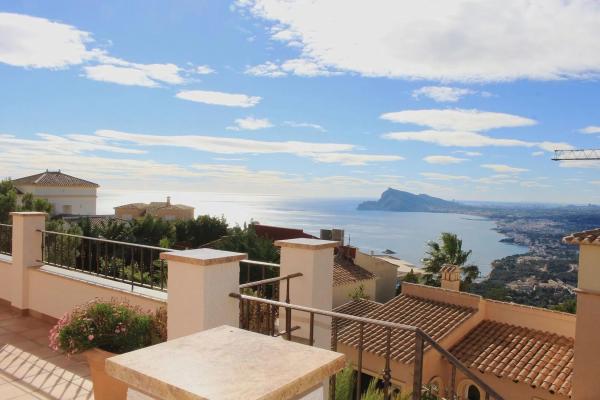 Частный шале на продаже в  Altea Hills, Алтея photo 4