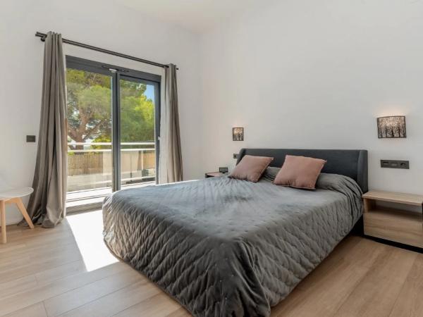 Independent chalet for sale in Calle Garrofer, Altea
photo 1