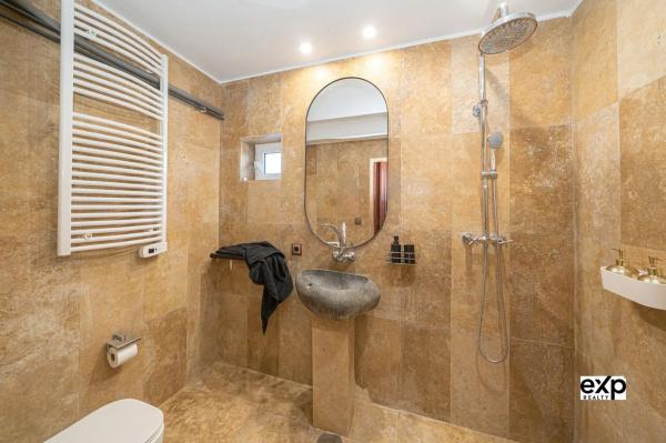 Частный шале на продаже в  Altea la Vella, Алтея photo 1