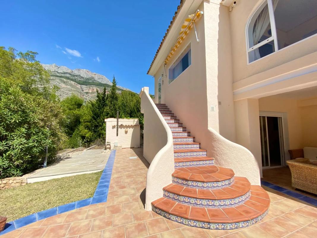 Sprzedaż niezależnego domku jednorodzinnego w  Calle Canna, Altea photo 5