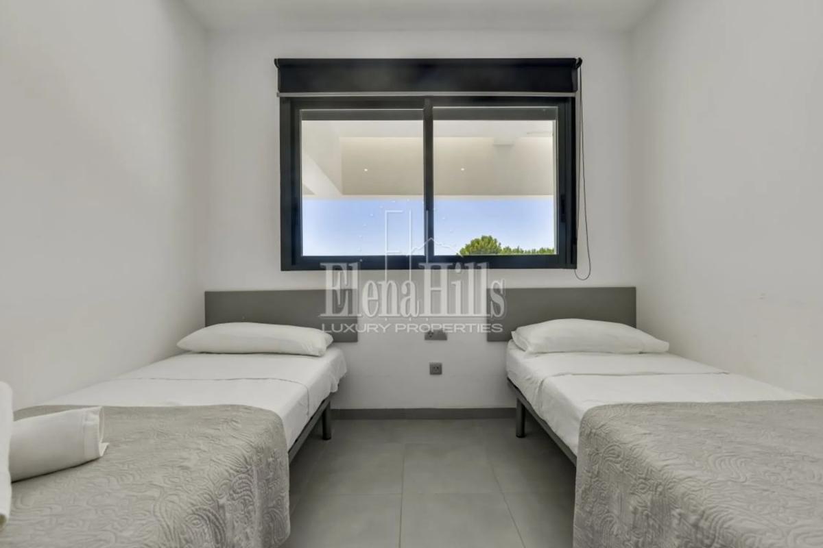 Sprzedaż niezależnego domku jednorodzinnego w Calle la Judía, Altea photo 1