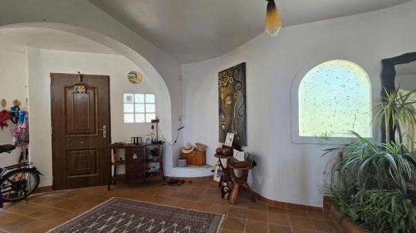 Частный шале на продаже в  Zona de Mascarat, Алтея photo 4