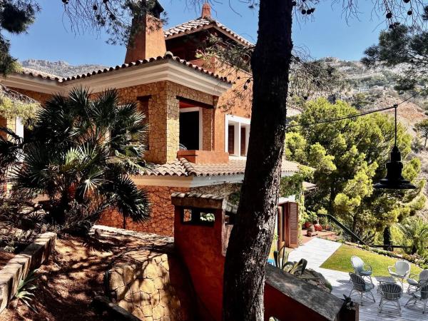 Частный шале на продаже в  Zona de Mascarat, Алтея photo 3