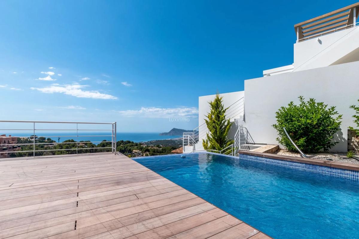 Sprzedaż niezależnego domku jednorodzinnego w Altea la Vella, Altea photo 1