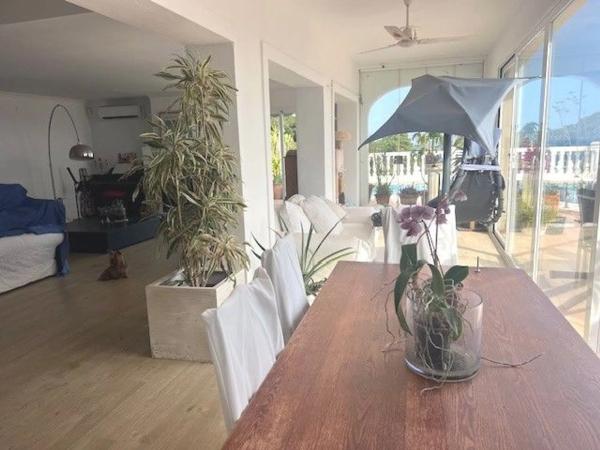 Частный шале на продаже в  Altea Hills, Алтея photo 4