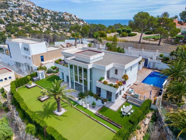 Independent chalet for sale in Calle Lotería, 18, Altea
photo 1