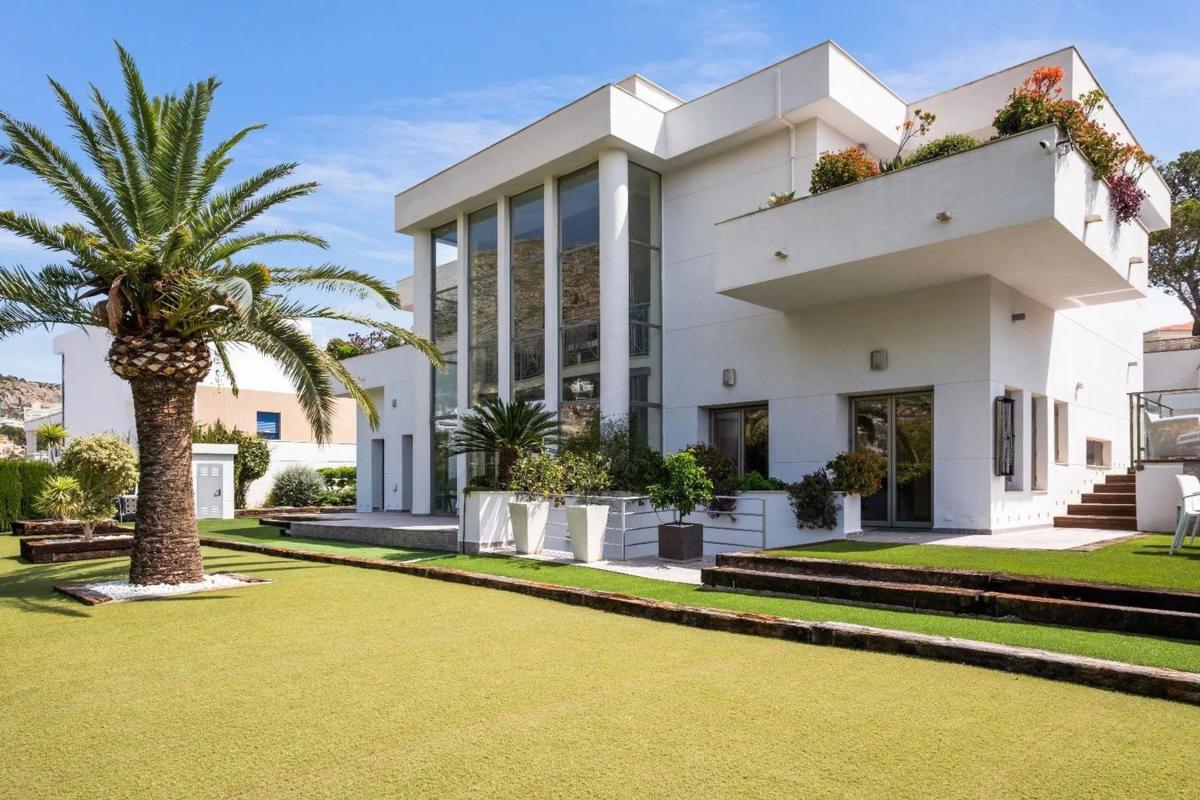 Sprzedaż niezależnego domku jednorodzinnego w  Calle Lotería, 18, Altea photo 3