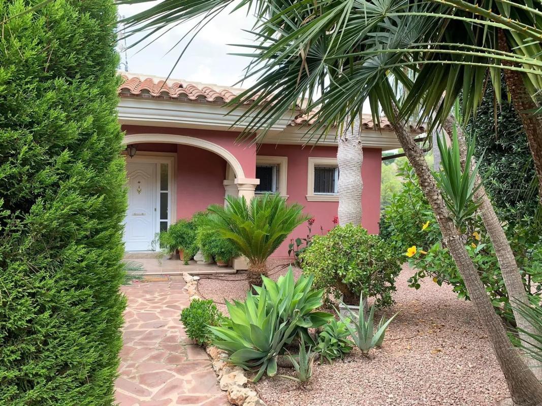 Sale of independent chalet in Altea la Vella, Altea
photo 1
