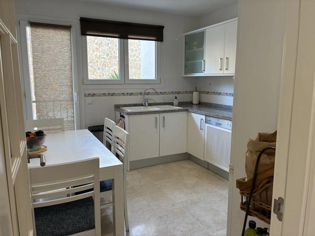 Sale of apartment in Calle Pagell Mascarat, Altea
photo 3