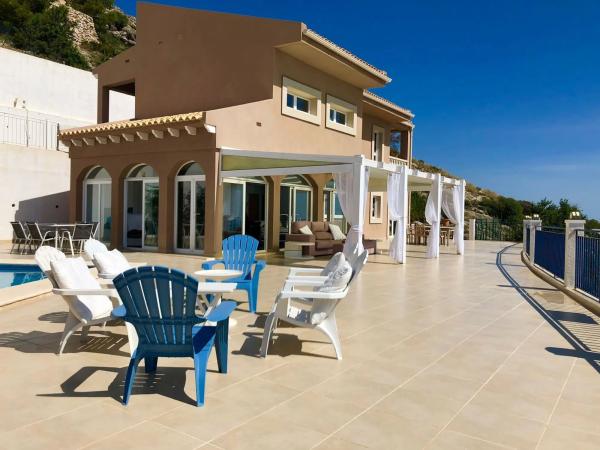 Частный шале на продаже в  Altea Pueblo, Алтея photo 4