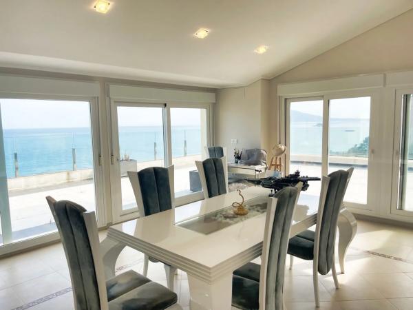 Apartment for sale in  Zona de Mascarat, Altea photo 1