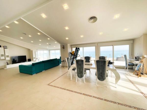 Apartment for sale in  Zona de Mascarat, Altea photo 3