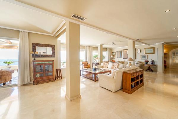 Apartment for sale in  Holanda, Altea photo 3