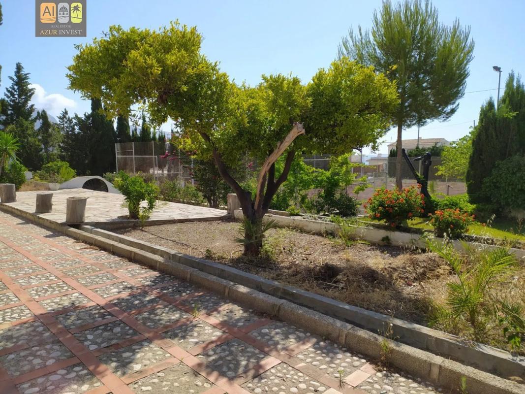 Продажа отдельного шале в Zona l'Olla, Алтея photo 4