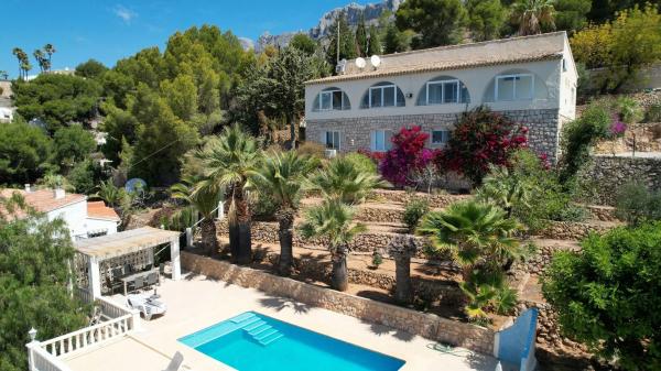 Independent chalet for sale in Calle Puput, Altea
thumbnail 2
