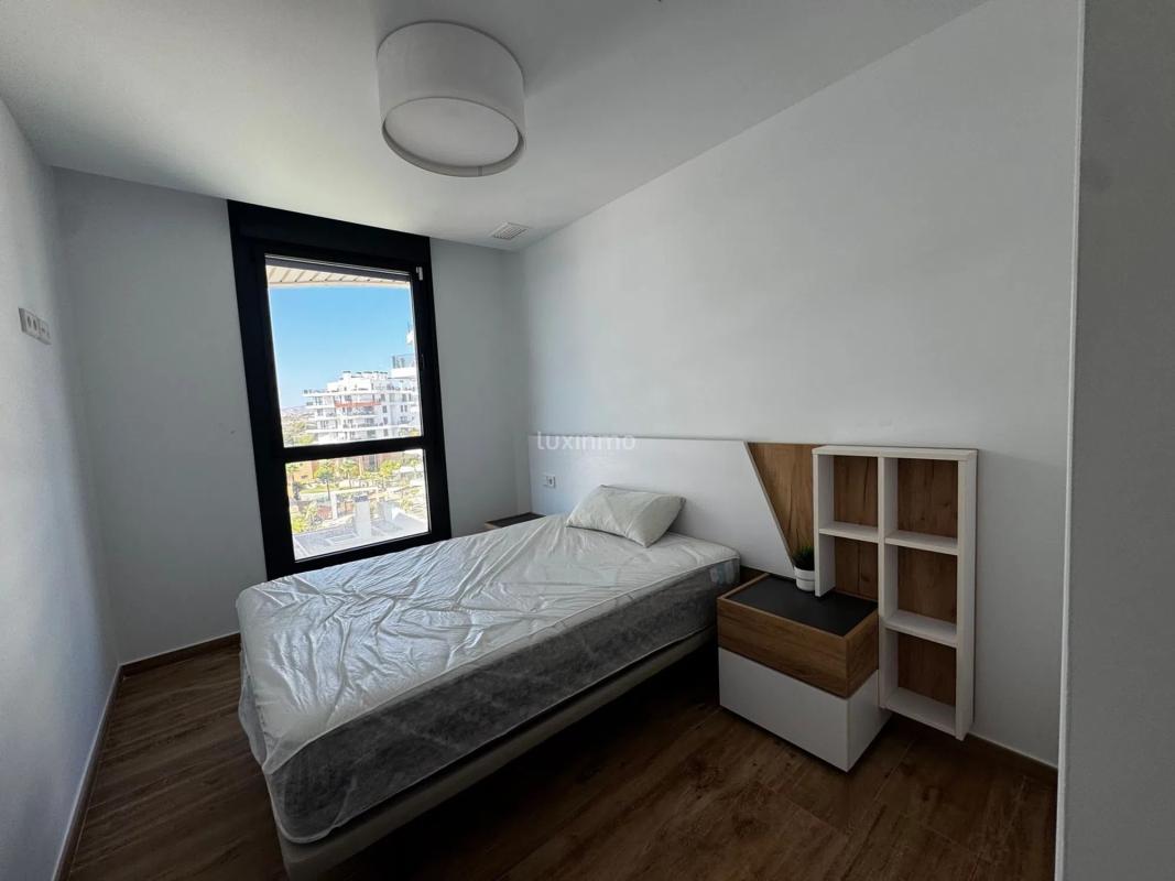 Venta de piso en Platja de Torres, La Villajoyosa / Vila Joiosa
photo 4