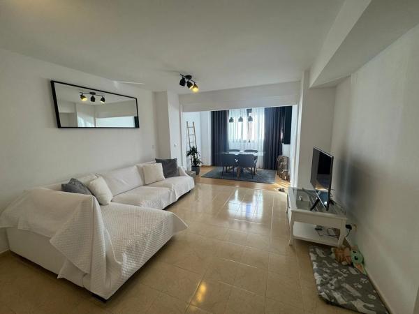 Apartment for sale in Calle Llebeig, La Villajoyosa / Vila Joiosa photo 1