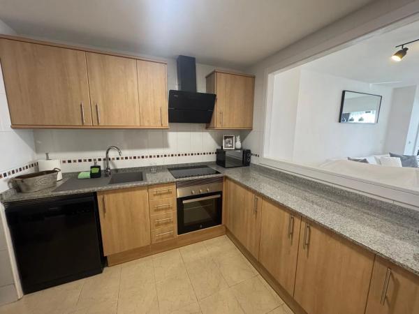 Apartment for sale in Calle Llebeig, La Villajoyosa / Vila Joiosa thumbnail 2