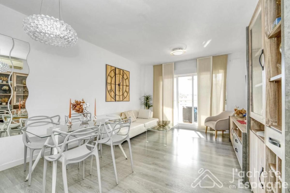 Penthouse sale in  Avenida Mestral, La Villajoyosa / Vila Joiosa photo 2