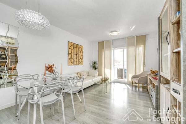 Penthouse for sale at Avenida Mestral, La Villajoyosa / Vila Joiosa thumbnail 1